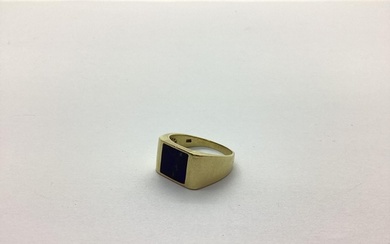 A Gent's Signet Style Ring, rubover inset panel, stamped "58...