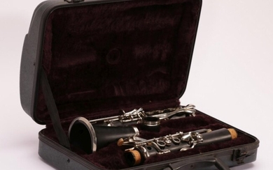 A J Michael Clarinet (Missing Mouthpiece)