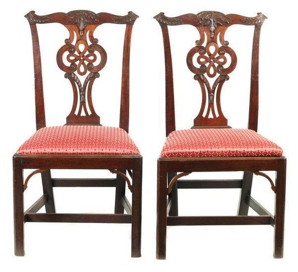A PAIR OF GEORGE III CHIPPENDALE STYLE MAHOGANY SIDE CHAIRS