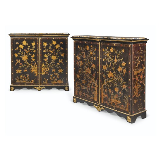 A PAIR OF REGENCE ORMOLU-MOUNTED CHINESE EXPORT LACQUER AND JAPANNED SIDE CABINETS (BAS D'ARMOIRE)