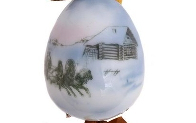 A RUSSIAN IMPERIAL PORCELAIN FACTORY EGG, 19TH CEN.