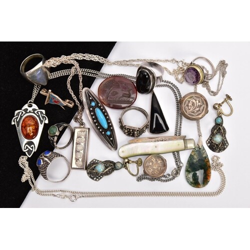 A TRAY OF ASSORTED SILVER AND WHITE METAL JEWELLERY, to incl...