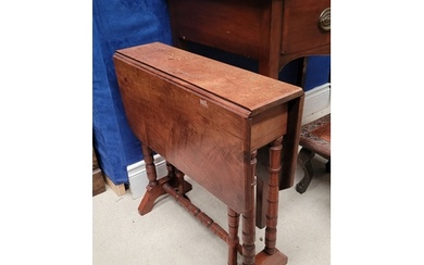 A VICTORIAN MAHOGANY NEATLY SIZED DROP LEAF SUTHERLAND TABLE...