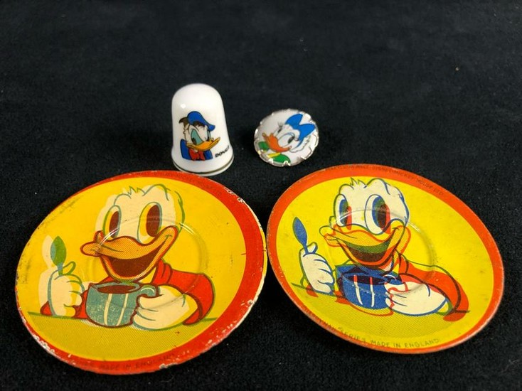 A lot of 4 Vintage Mini Donald Duck Daisy Tin Plates