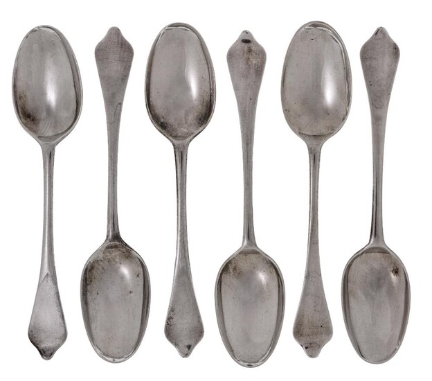 A matched set of six Queen Anne silver dog-nose dessert spoons, London, five 1704, (no maker's mark apparent) and one 1713, Henry Greene, with plain rat-tail decoration to reverse of bowls, 17.5cm long, total weight approx. 8.2oz (6) Provenance:...