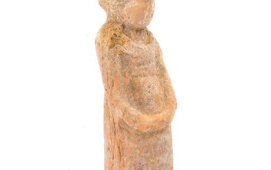 ANCIENT CHINESE TANG DYNASTY TERRACOTTA COURT LADY FIGURE