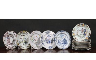 An 18th century Delft circular plate, painted in the chinois...