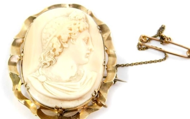 An oval cameo brooch, bust portrait of a Roman...