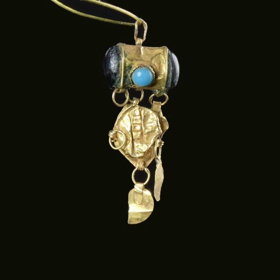Ancient Roman Gold Pendant with glass cabochons - (1)