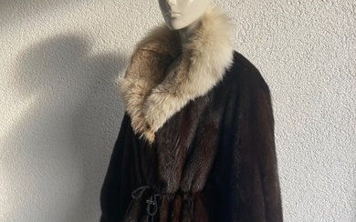 Artisan Furrier - Fur coat
