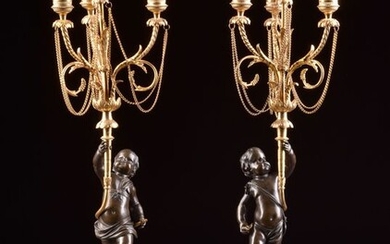 Candelabra, Pair of 3-light, with two putti 'aux enfants' - Louis XVI - Bronze (patinated), Marble, Ormolu - Late 18th century