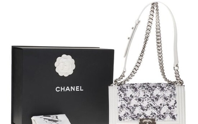 Chanel - Limited Edition - Boy old medium in white and grey SequinsHandbag