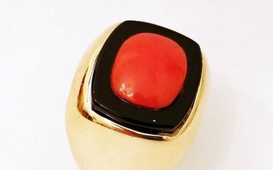 Chevalier Corallo - 18 kt. Yellow gold - Ring Mediterranean red coral onyx
