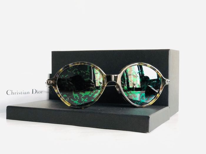 Christian Dior - DIORUMBRAGE-OX8 52, Green Blue Havana PLD, Mirrored Reflective Floral lenses, *Brand new & Unused Sunglasses