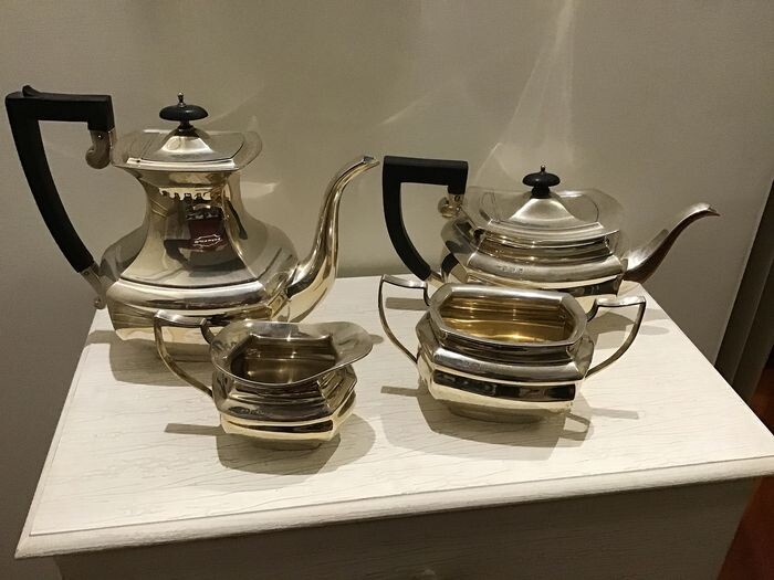 Coffee and tea service (4) - .925 silver - altro - U.K. - Early 20th century