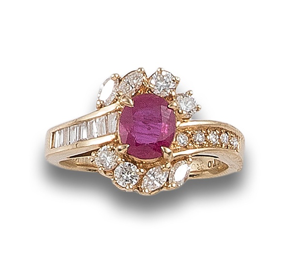 DIAMOND AND CENTRAL RUBY ROSETTE RING, IN YELLOW GOLD