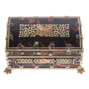 Decorative mounted dresser box