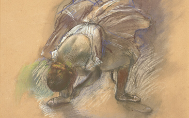EDGAR DEGAS (1834-1917) Danseuse rajustant son chausson