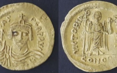 Empire Byzantin- Focas (602-610) Solidus A : Buste de face de Focas R : Victoire...