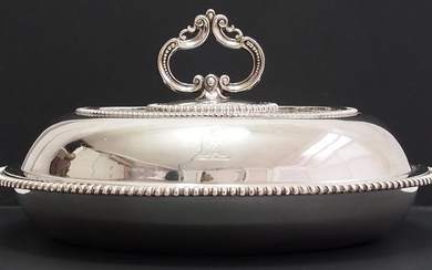 Entree Dish With Lid & Twist handle By Martin Hall & Co - Silverplate