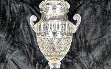 Finely cut lidded vase (31.5cm) - Crystal - Mid 19th century