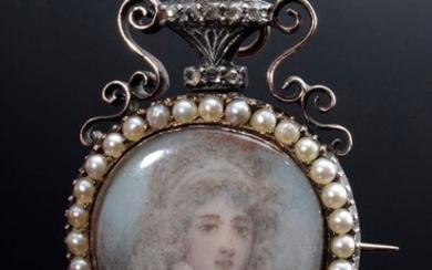 Georgian pendant pin in shield form with vase attachment and flawless miniature "Lady" in oriental pearl bead, YG 585/silver, circa 1800, 6.6g, 3.6x2.2cm