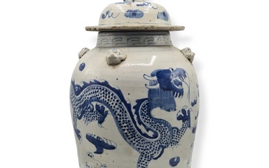 Impressive Lidded 'Dragons' Jar (46 cm) - Jar - Porcelain