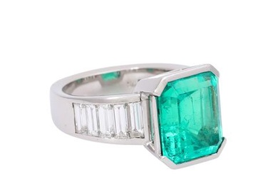 JACOBI Ring mit hochfeinem Smaragd ca. 7,8 ct