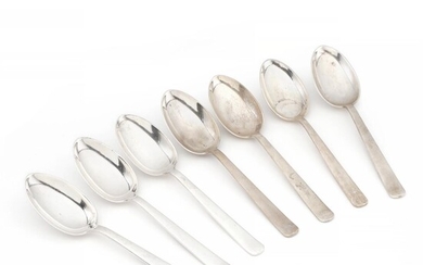 SOLD. Kay Bojesen: "Grand Prix". 12 sterling silver teaspoons. Made and marked by Kay Bojesen. Total weight 315 g. L. 12.9 cm. (12) – Bruun Rasmussen Auctioneers of Fine Art