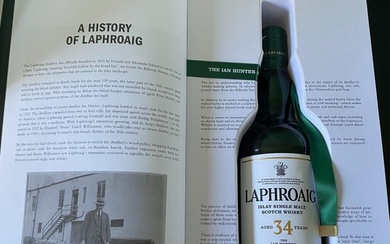 Laphroaig 34 years old The Ian Hunter Story - Book 4 - Original bottling - 700ml