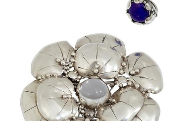 Mary Gage large Lily Pad brooch