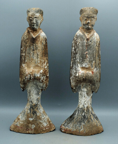 Matched pair of Han Dynasty dancers or court attendants