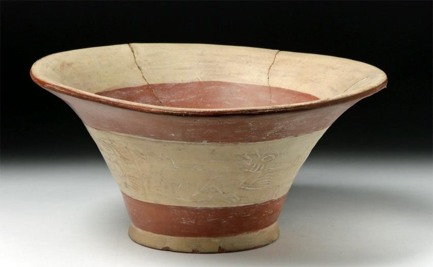 Moche Pottery Bichrome Florero - Impressed Designs