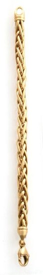 NECKLACE and BRACELET in yellow gold 750 thousandths mesh palm. Length: 19 cm (bracelet) / 44 cm (necklace). Gross weight : 38.18 gr. A yellow gold necklace and a bracelet