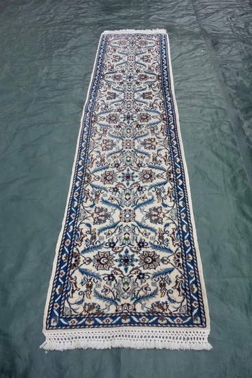 Nain - Carpet - 190 cm - 47 cm