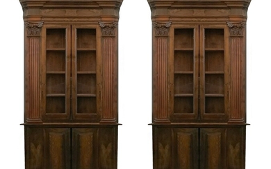 Paire de bibliothèques Meuble double corps, partie supérieure avec des portes équipées de vitres, sur...