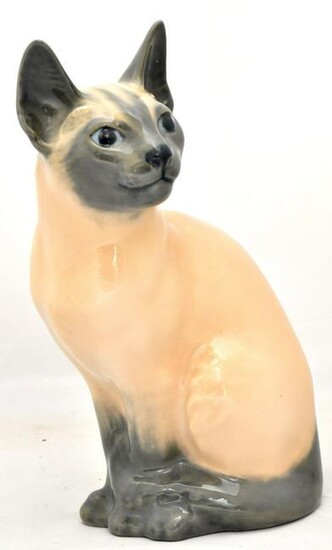 Porcelain figure of cat