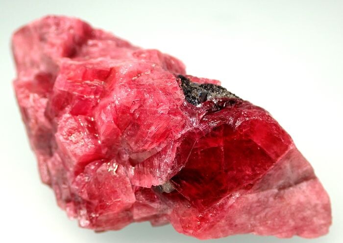 Rare rhodonite Crystal 964.5ct - 88.47×48.11×33.35 mm - 192.9 g