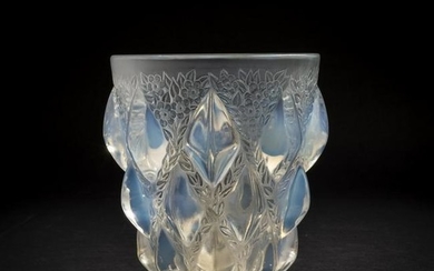 René Lalique, 'Rampillon' vase, 1927