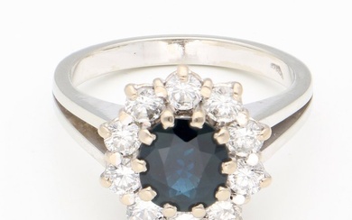 Ring - 18 kt. White gold - 0.20 tw. Diamond - Sapphire