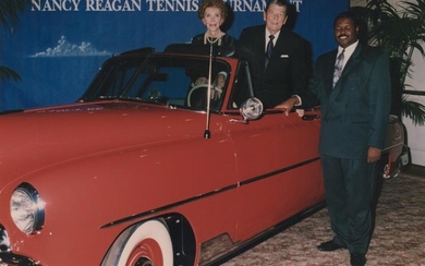 Ronald and Nancy Reagan Signed Photo Beckett LOA