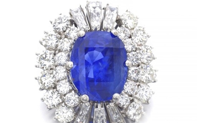 Sapphire and diamond pendant
