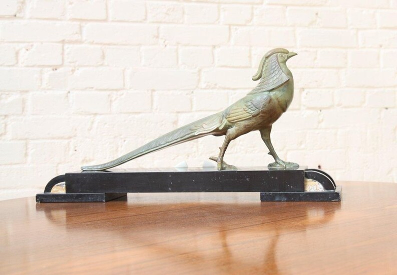 Sculpture subject to the magpie