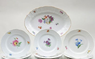 Set of Twelve Meissen Porcelain Dinner Plates and an