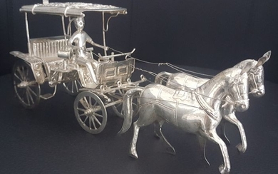 Silver Carriage with Horses - .800 silver - Indonesia - Second half 20th century