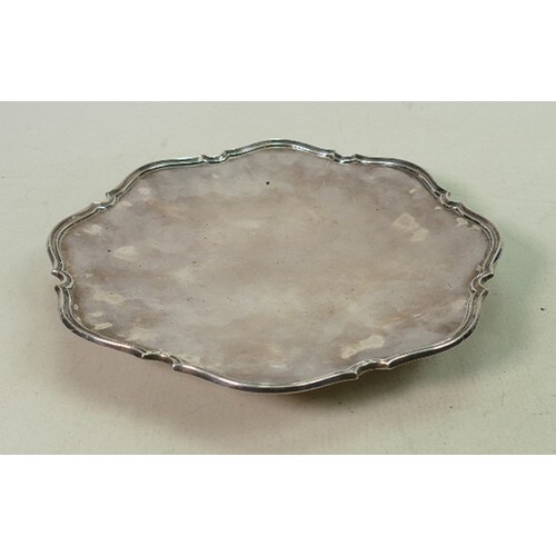 Silver dish or tray: Weight 632g, hallmark for Sheffield 193...