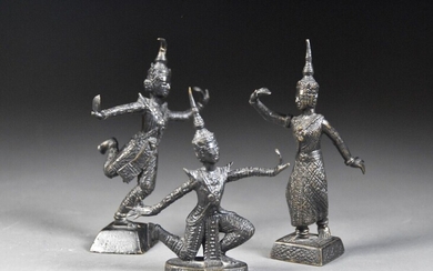 THAILANDE - Vers 1900 Groupe de trois danseurs... - Lot 53 - De Baecque et Associés