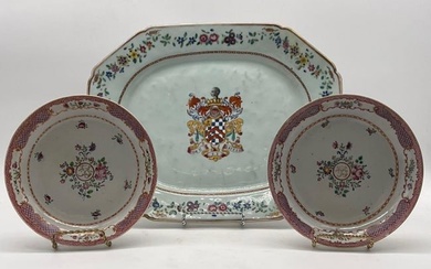 Three Pieces of Chinese Export Porcelain