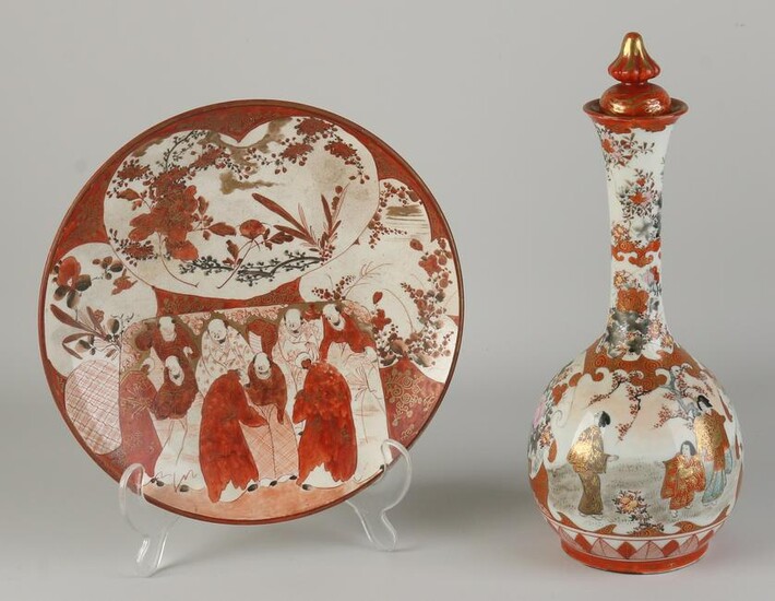 Two pieces of antique Japanese Kutani porcelain