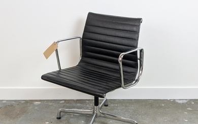 VITRA ALUMINIUM GROUP CHAIR, by Charles and Ray Eames, 83cm ...